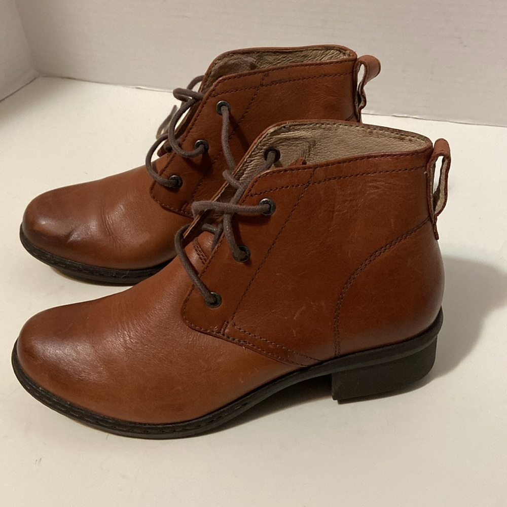 Bogs Leather Kristina Chukka Bootie-Waterproof!